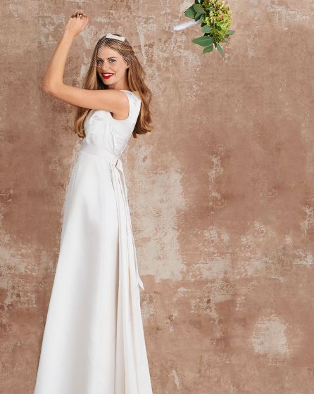 Vestido de novia de satén duquesa #126 | Burda Style 03/16