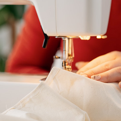 Los puntos importantes a considerar antes de comprar tu primera máquina de coser Los puntos importantes a considerar antes de comprar tu primera máquina de coser