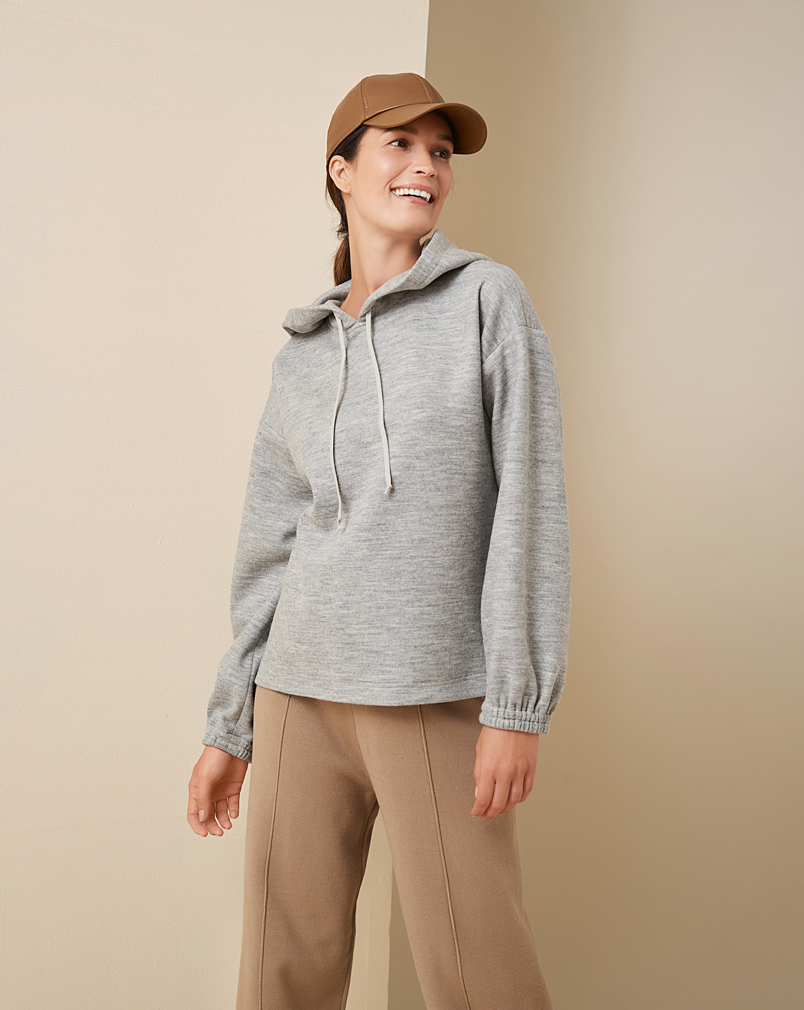 Sudadera #120 | burda style 10/22 Sudadera #120 | burda style 10/22